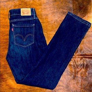 Levi’s 525 Perfect Waist Straight Jeans